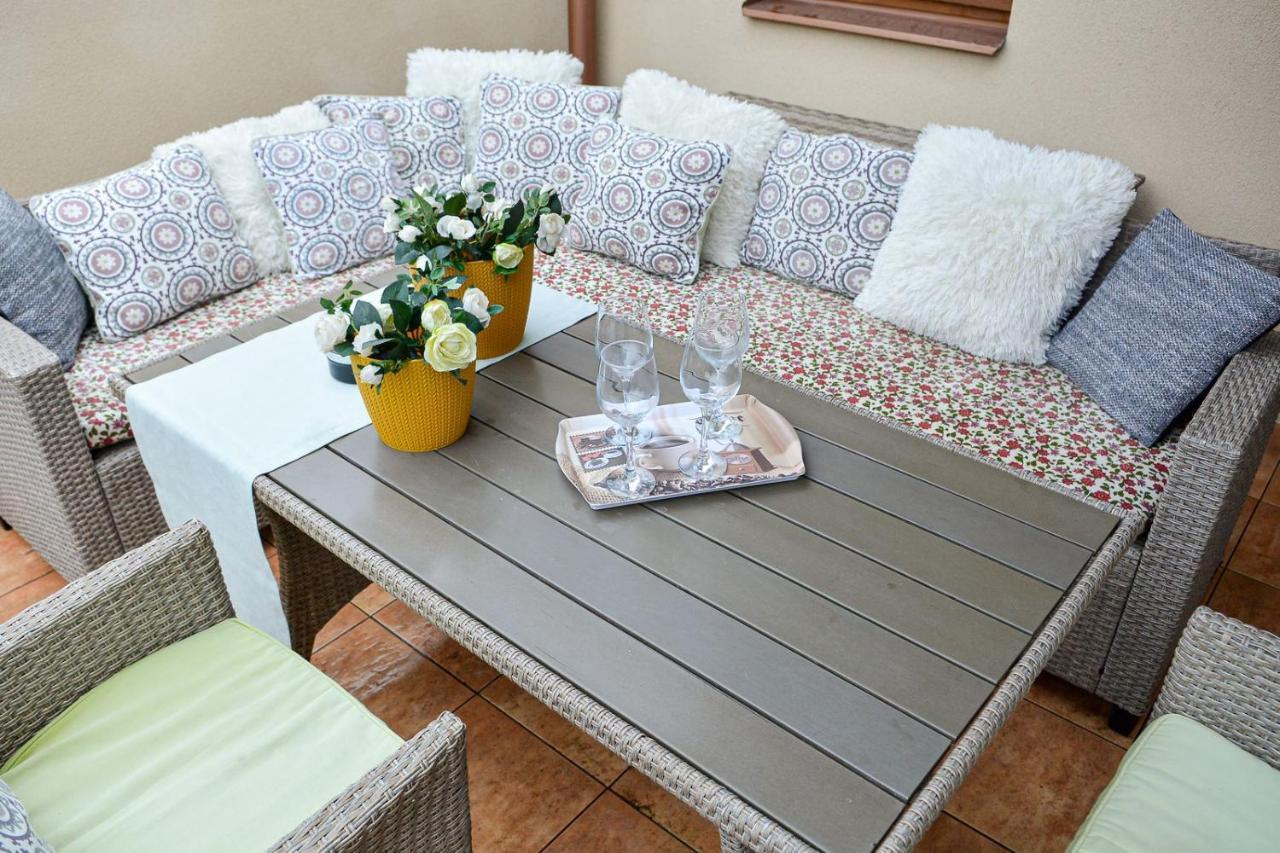 Unicum Apartman Hajduszoboszlo Luaran gambar